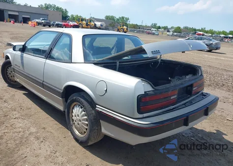 1993 Buick Regal Gran Sport from USA, damaged, VIN 2G4WF14L0P1465309